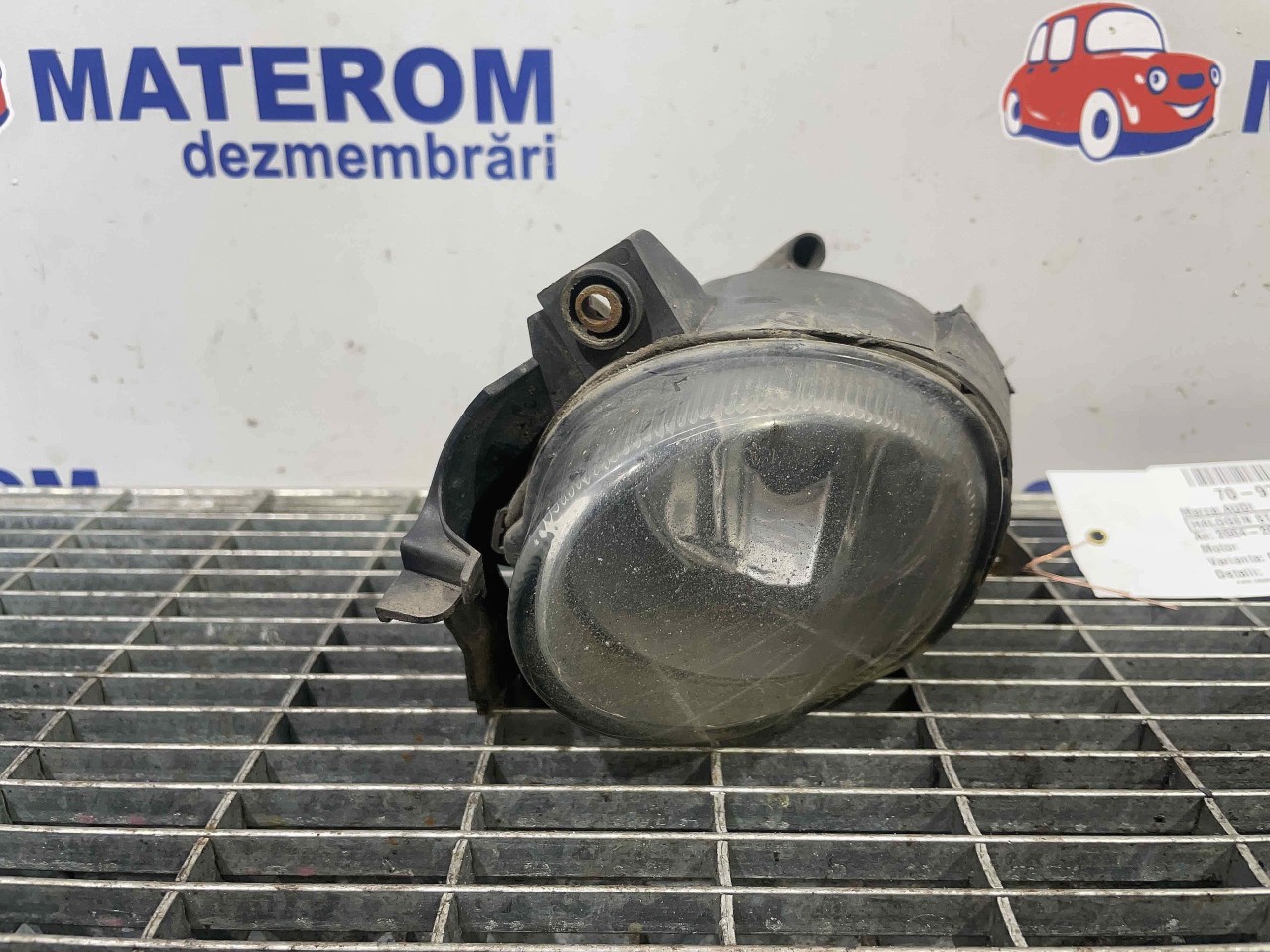 HALOGEN STANGA AUDI A4 - - (2004 2007)