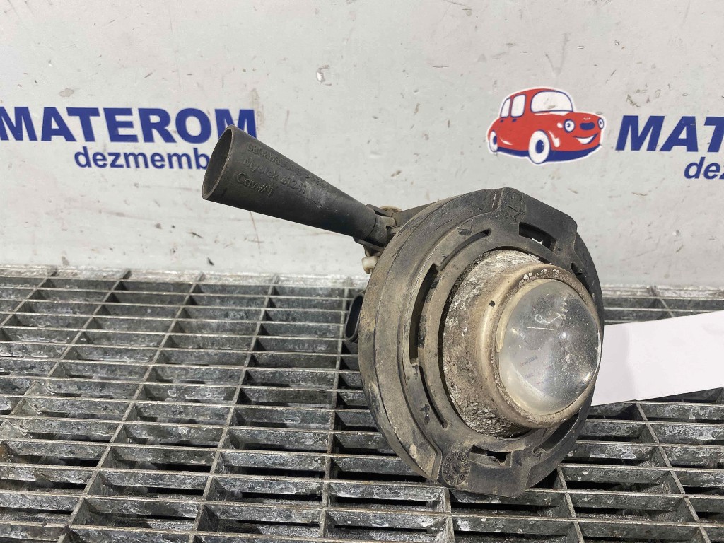 HALOGEN STANGA CHRYSLER 300C - - (2011 2