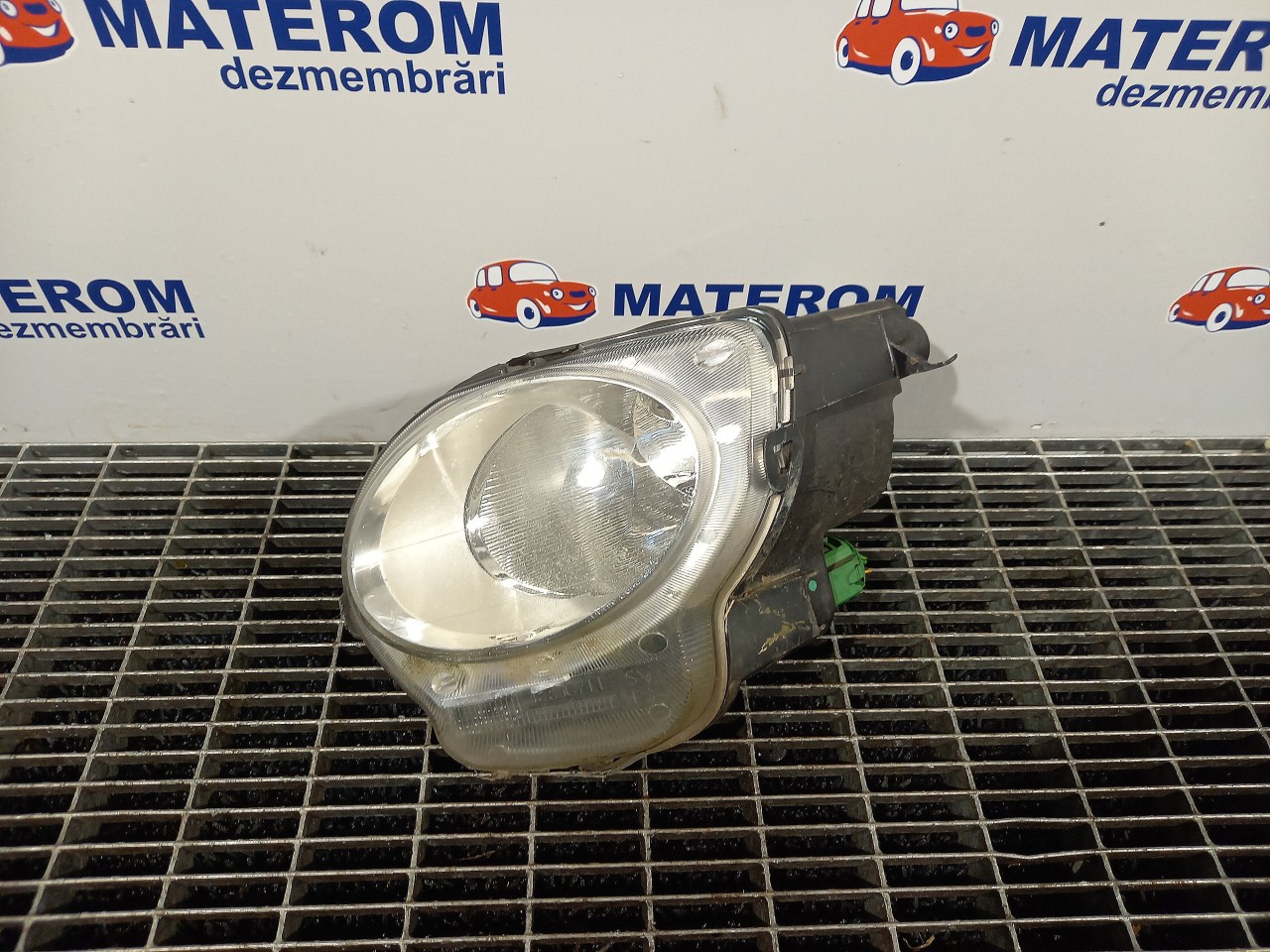 HALOGEN STANGA FIAT 500 - - (2007 2015)