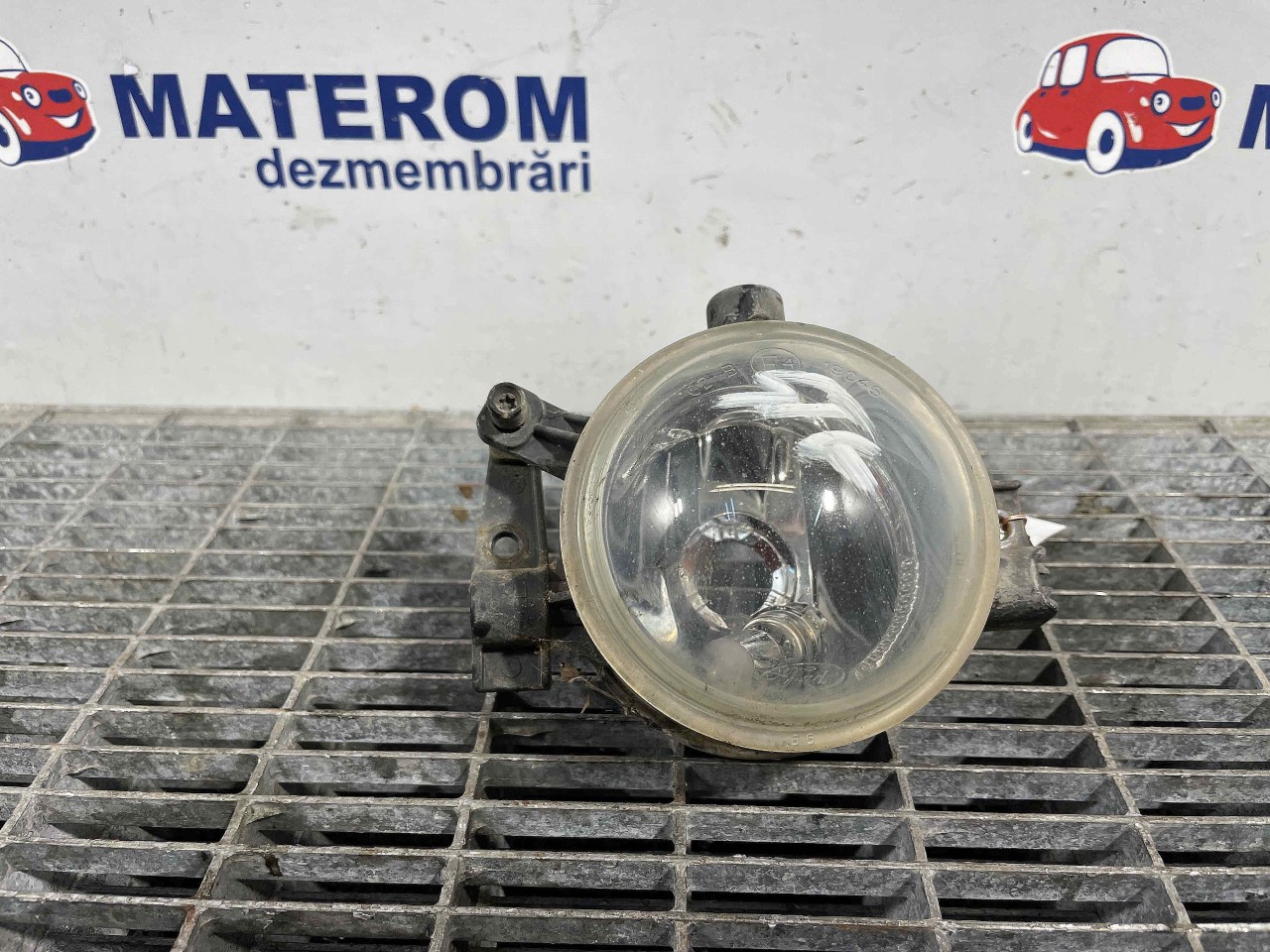 HALOGEN STANGA FORD KUGA - - (2008 2012)