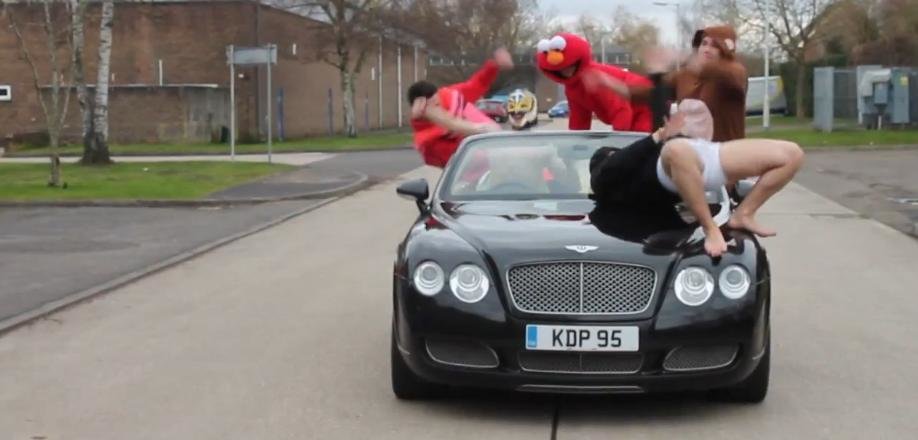Harlem Shake la bordul unui Bentley Harlem Shake la bordul unui Bentley