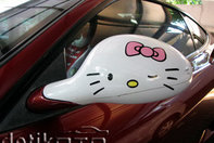 Hello Kitty face noi victime: Ferrari 360