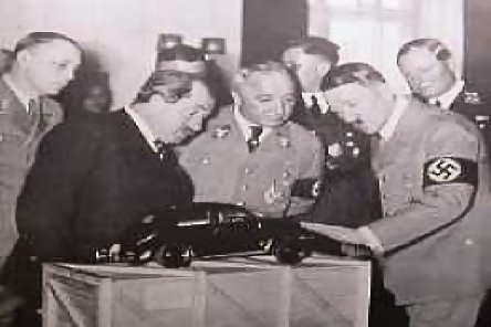 Hitler inspira viitorul nume al grupului Volkswagen-Porsche: Auto Union Hitler inspira viitorul nume al grupului Volkswagen-Porsche: Auto Union