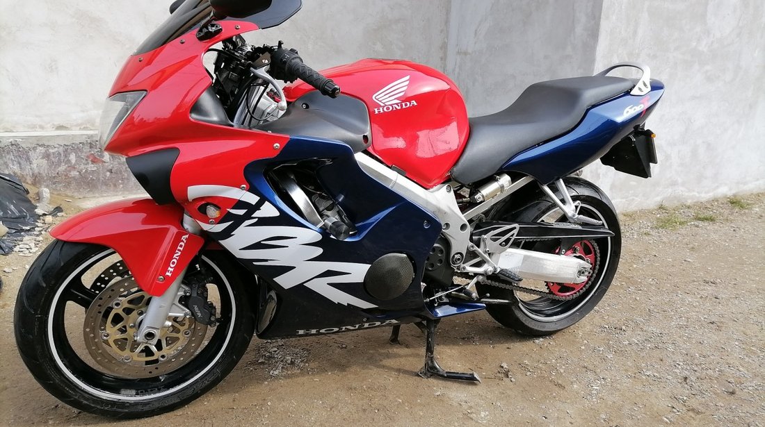 HONDA CBR 600 F 4 ! stare foarte buna