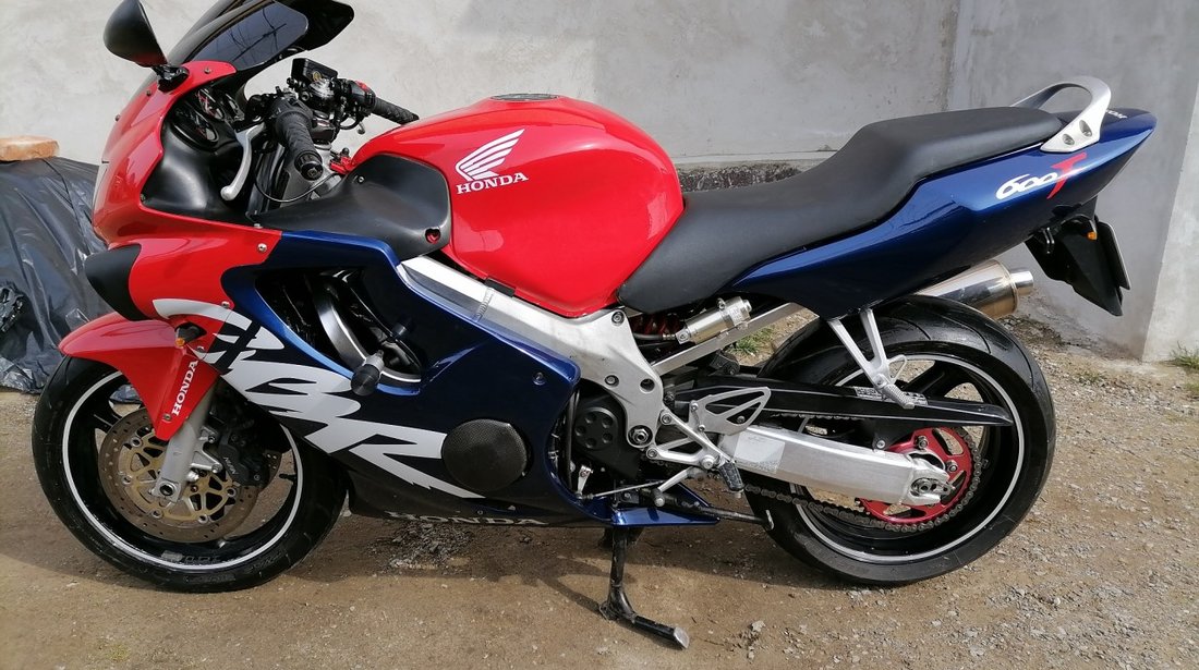 HONDA CBR 600 F 4 ! stare foarte buna