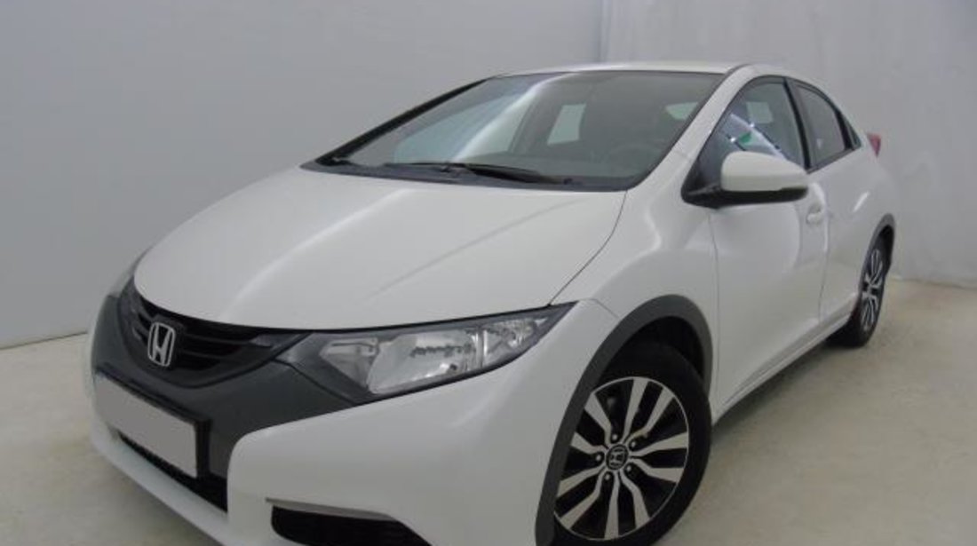 Honda Civic Confort 1.6 i-DTEC 120 CP M/T 2013