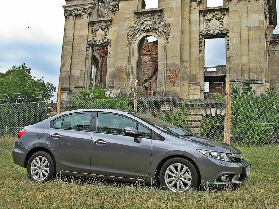 Honda Civic Sedan 2012