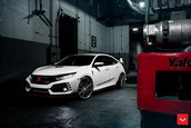 Honda Civic Type R cu jante Vossen