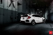 Honda Civic Type R cu jante Vossen