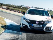 Honda Civic Type R ia cu asalt 5 circuite europene