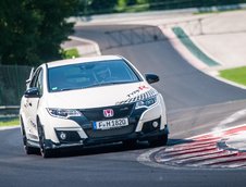 Honda Civic Type R ia cu asalt 5 circuite europene