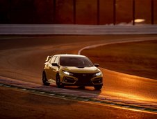Honda Civic Type R Limited record pe Suzuka
