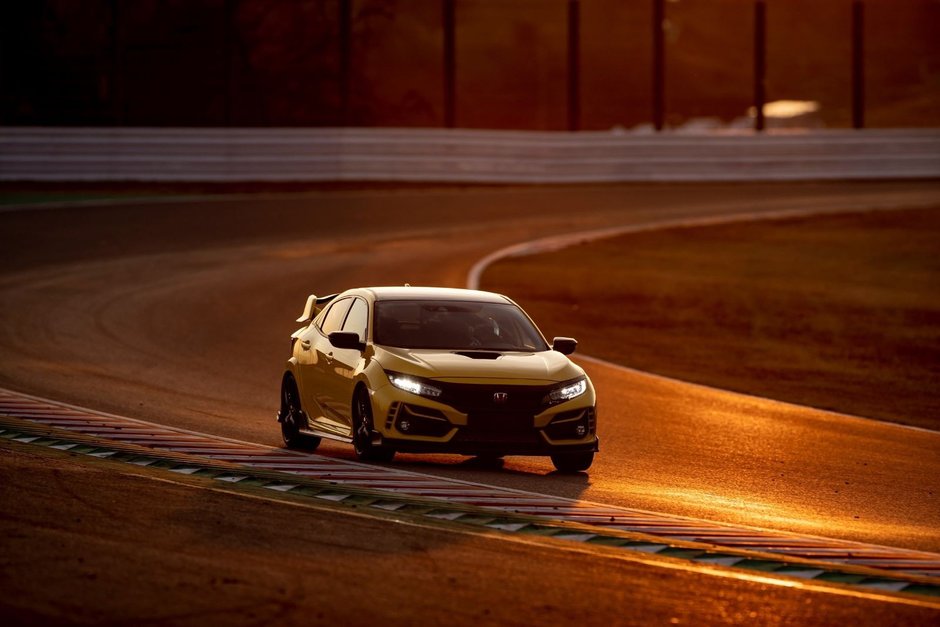 Honda Civic Type R Limited record pe Suzuka