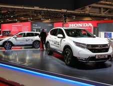 Honda CR-V Hybrid la Paris