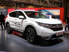 Honda CR-V Hybrid la Paris