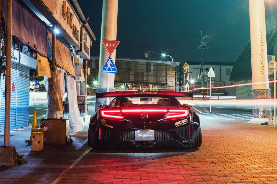 Honda NSX cu pachet Liberty Walk