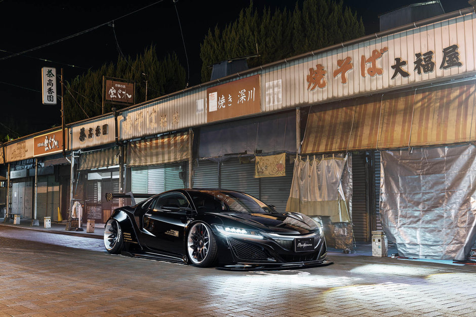 Honda NSX cu pachet Liberty Walk