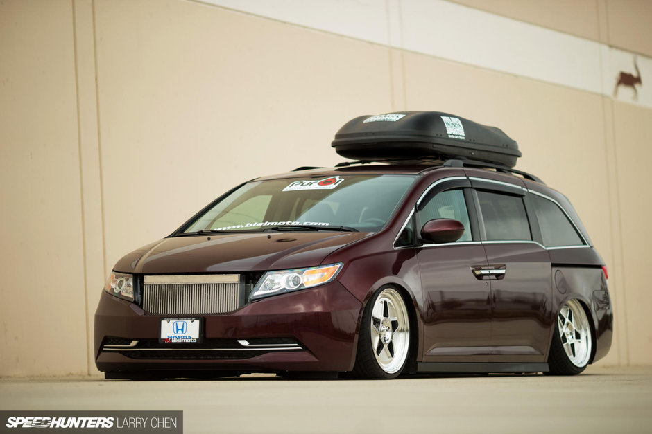 Honda Odyssey by Bisimoto