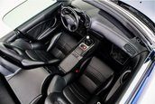 Honda S2000 cu 1.068 km la bord