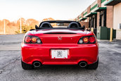 Honda S2000 cu 1.322 de kilometri la bord