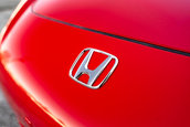 Honda S2000 cu 1.322 de kilometri la bord