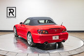 Honda S2000 cu 1.322 de kilometri la bord