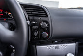 Honda S2000 cu 1.322 de kilometri la bord