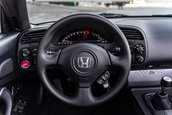 Honda S2000 cu 1.322 de kilometri la bord