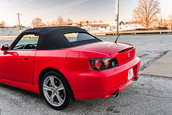 Honda S2000 cu 1.322 de kilometri la bord