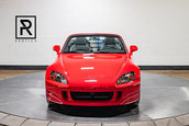 Honda S2000 cu 1.322 de kilometri la bord