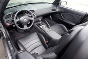 Honda S2000 cu 1.464 km la bord