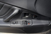 Honda S2000 cu 1.464 km la bord