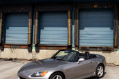 Honda S2000 cu 1.464 km la bord