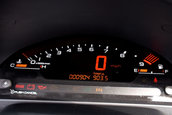 Honda S2000 cu 1.464 km la bord