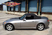 Honda S2000 cu 1.464 km la bord
