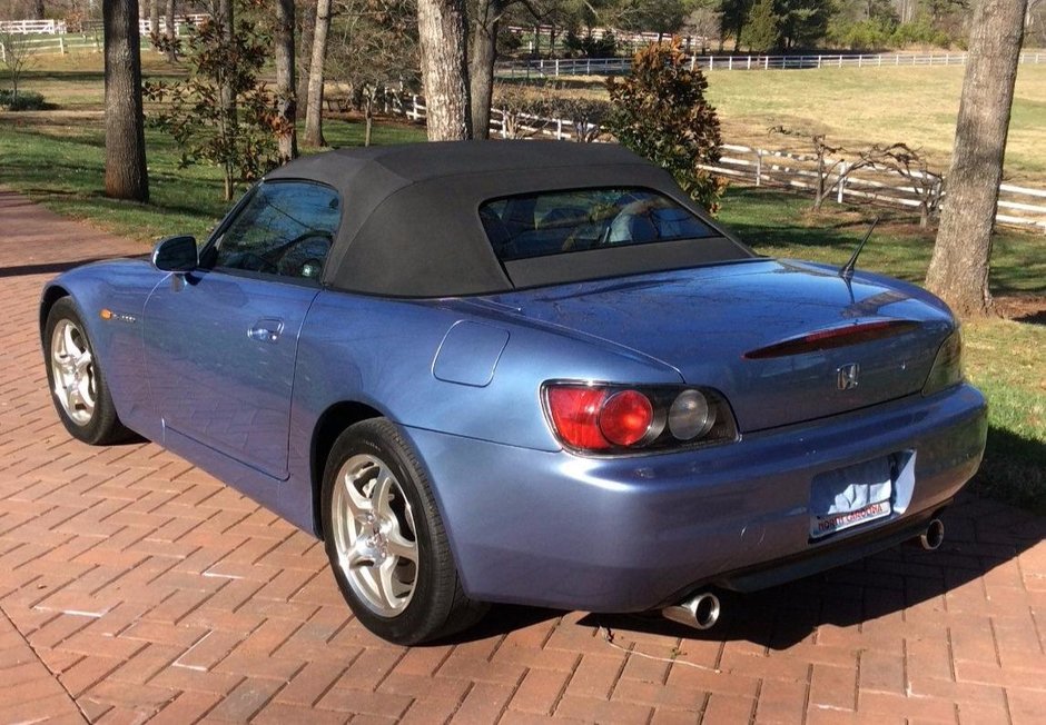 Honda S2000 cu 39.750 km la bord