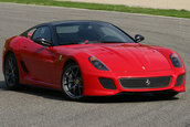 Hot: Noul Ferrari 599 GTO isi arata din nou formele