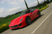 Hot: Noul Ferrari 599 GTO isi arata din nou formele