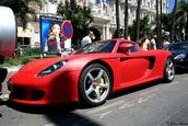 Hot sau nu? Carrera GT in rosu mat...