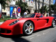 Hot sau nu? Carrera GT in rosu mat...