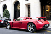 Hot sau nu? Carrera GT in rosu mat...