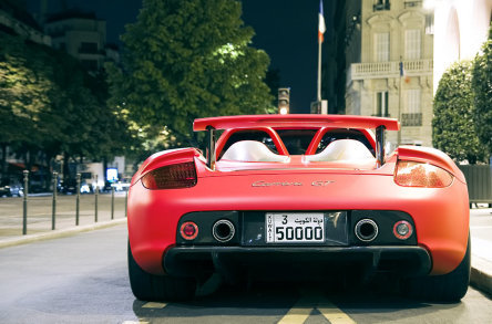 Hot sau nu? Carrera GT in rosu mat... Hot sau nu? Carrera GT in rosu mat...