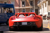 Hot sau nu? Carrera GT in rosu mat...