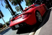 Hot sau nu? Carrera GT in rosu mat...