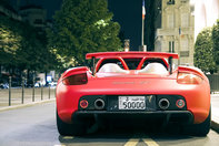 Hot sau nu? Carrera GT in rosu mat...