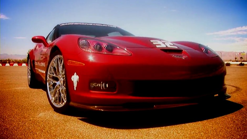 Hot Video: Chevy Corvette ZR1 ia cu asalt circuitul!