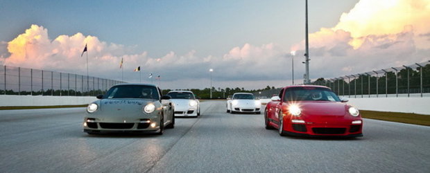 Hot Video: Porsche-urile iau cu asalt circuitul Palm Beach International Raceway!