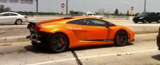 HOT VIDEO: Un Lamborghini Gallardo isi arata turbinele pe strazile din Miami