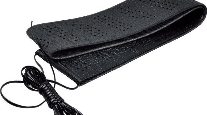 Husa neagra pentru volan cu snur 41-43cm, Automax