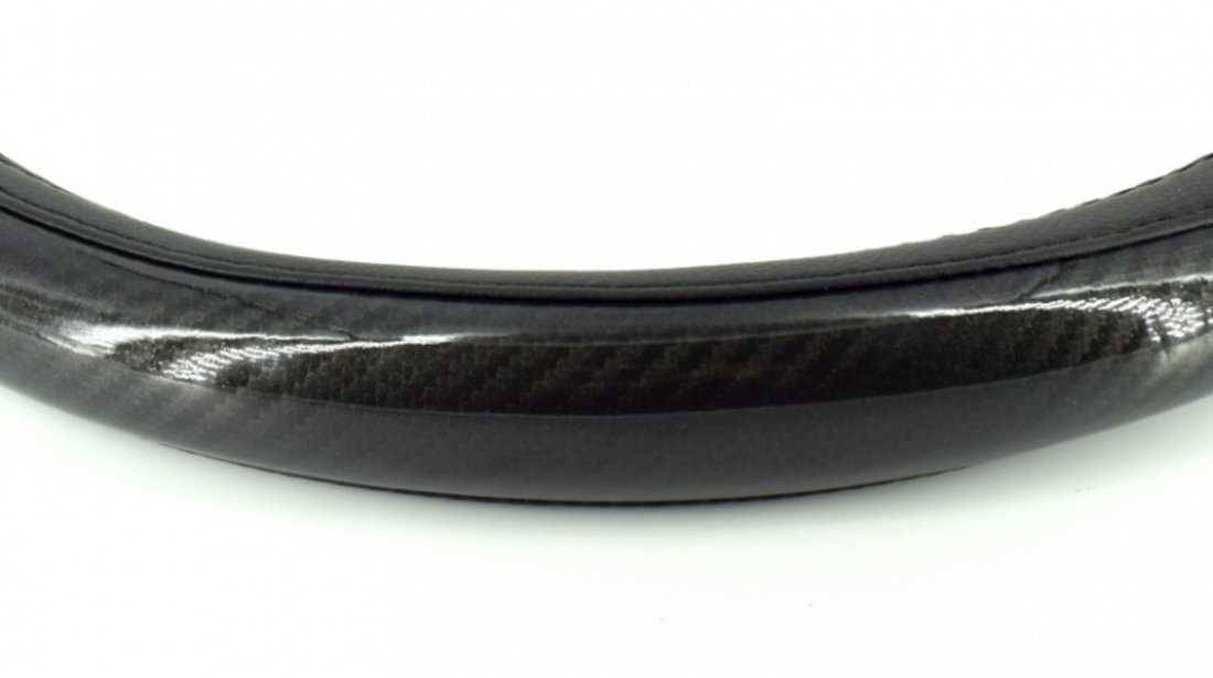 Husa Volan Carbon F006 M 38CM